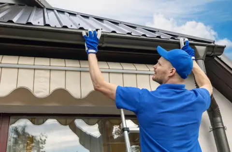 Travaux de gouttières - Rivière Saas et Gourby